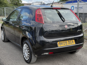2009 Fiat Grande Punto 1.4 Grande Punto Active 1.4 8v 3dr in Black — image 5
