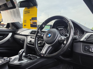 2016 BMW 3 Series 3.0 330d M Sport Saloon 4dr Diesel Auto Xdrive Euro 6 (s/s) (258 Ps) in Black — image 5