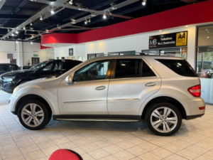 2009 Mercedes-Benz M Class 3.0 Ml280 Cdi Sport in Silver — image 6