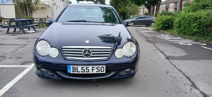 2005 Mercedes-Benz C Class 2.1 C200 Cdi Se in Blue — image 3
