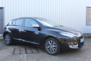 2013 Renault Megane 1.5 Dci Knight Edition in Black — image 2