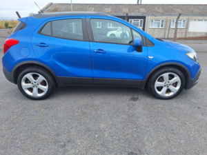 2015 Vauxhall Mokka 1.6 I Exclusiv in Blue — image 2