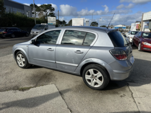 2009 Vauxhall Astra 1.6 I Active Plus in Silver — image 6