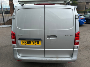 2019 Mercedes-Benz Vito 2.1 114 Cdi Progressive Panel Van 5dr Diesel Manual Rwd L2 Euro 6 (s/s) (136 Ps) in Silver — image 4
