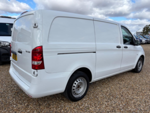 2021 Mercedes-Benz Vito 1.7 110 Cdi Progressive in White — image 3
