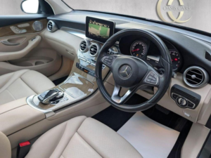 2018 Mercedes-Benz Glc 2.0 Glc250 Sport (premium Plus) G-Tronic 4matic Euro 6 (s/s) 5dr in Grey — image 5