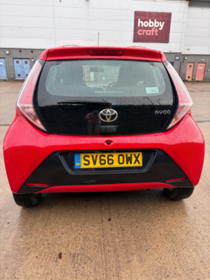 2016 Toyota Aygo 1.0 Vvt-I X-Pression Hatchback 5dr Petrol Manual Euro 6 (68 Ps) in Red — image 4