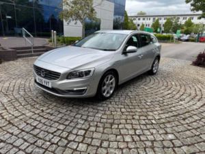 2015 Volvo V60 2.0 D4 Se Lux Nav Geartronic Euro 6 (s/s) 5dr in Silver — image 3