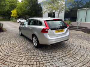 2015 Volvo V60 2.0 D4 Se Lux Nav Geartronic Euro 6 (s/s) 5dr in Silver — image 4