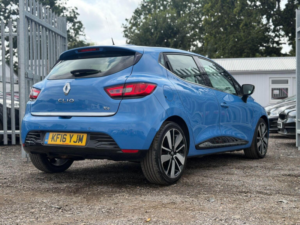 2016 Renault Clio 0.9 Tce Dynamique S Nav Euro 6 (s/s) 5dr in Blue — image 6