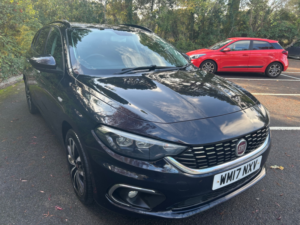 2017 Fiat Tipo 1.6 Multijetii Lounge Estate 5dr Diesel Manual Euro 6 (s/s) (120 Ps) in Black — image 4