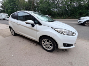 2015 Ford Fiesta 1.25 Zetec Euro 6 3dr in White — image 3
