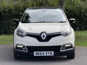 2014 Renault Captur 0.9 Dynamique Medianav Tce 90 Stop & Start in White — image 3