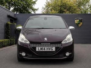 2014 Peugeot 208 1.6 Thp Xy Euro 5 3dr in Purple — image 3
