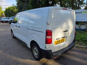 2018 Peugeot Expert 2.0 Bluehdi 1400 Professional Standard Panel Van Mwb Euro 6 (s/s) 6dr in Orange — image 5