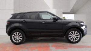 2018 Land Rover Range Rover Evoque 2.0 Td4 Se Tech Auto 4WD Euro 6 (s/s) 5dr in Black — image 5