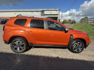 2021 Dacia Duster 1.0 Prestige Tce 100 Bi-Fuel 4x2 My22 in Orange — image 2