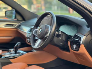 2018 BMW 6 Series Gran Turismo 3.0 630d M Sport Gt Auto Euro 6 (s/s) 5dr in Black — image 2