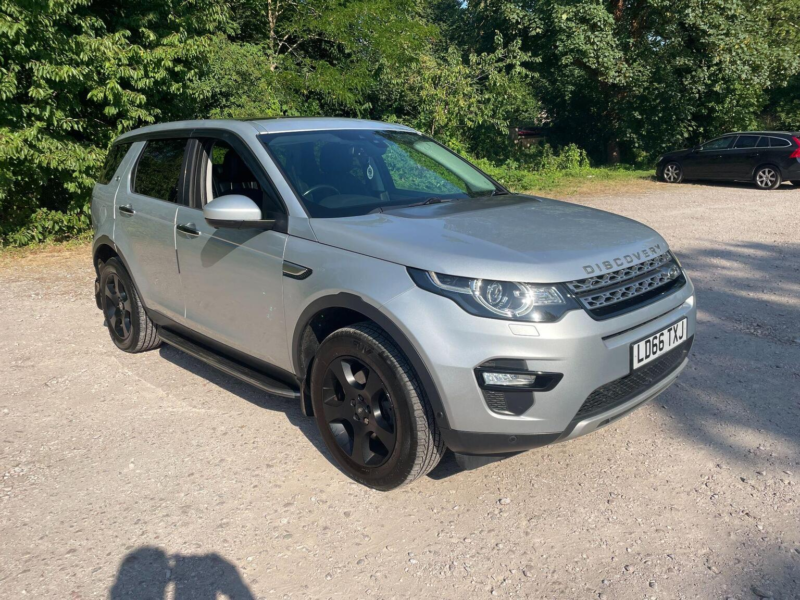 2016 Land Rover Discovery Sport 2.0 Td4 Hse 4WD Euro 6 (s/s) 5dr (5 Seat) in Silver — image 1