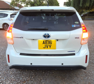 2016 Toyota Prius+ 1.8l Hybrid - 7 Seater-Ulez/caz Pass-Free 24months Gold Warranty & 12months Aa Breakdown Cover in White — image 6