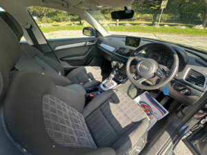 2017 Audi Q3 2.0t Fsi Quattro Sport 5dr Auto, Petrol, Blue + 1 Owner in Blue — image 4
