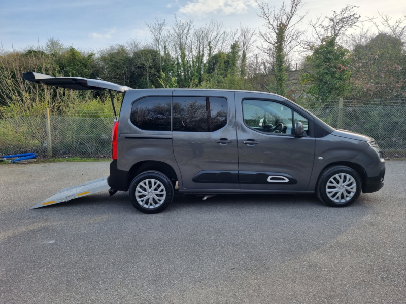 2020 Citroen Berlingo MPV 2018 - 2023 in Grey — image 1