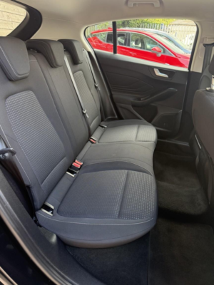 2018 Ford Focus 1.5 Ecoblue Zetec in Black — image 2