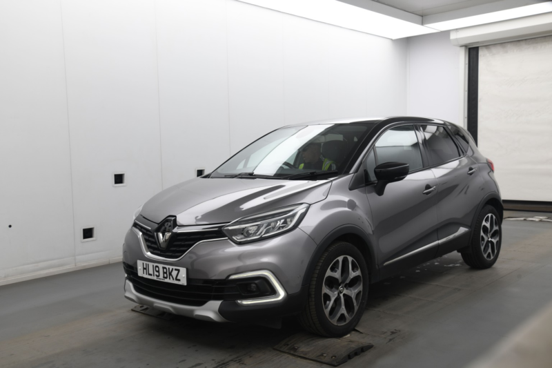 2019 Renault Captur 0.9 Gt Line Tce 90 Leather in Grey — image 1