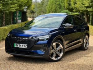 2024 Audi Q4 E-Tron 45 Black Edition Sportback Auto Quattro 5dr 82kwh in Blue — image 2