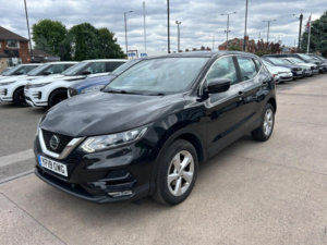 2019 Nissan Qashqai 1.3 Dig-T Acenta Premium Euro 6 (s/s) 5dr in Black — image 5