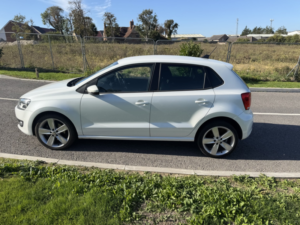 2013 Volkswagen Polo 1.2 Tsi Sel in White — image 2