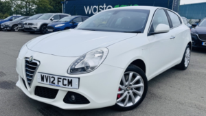 2012 Alfa Romeo Giulietta 1.4 Giulietta 1.4 Tb Multiair 170 Bhp Lusso in White — image 3