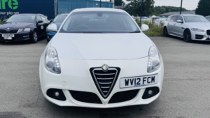 2012 Alfa Romeo Giulietta 1.4 Giulietta 1.4 Tb Multiair 170 Bhp Lusso in White — image 5