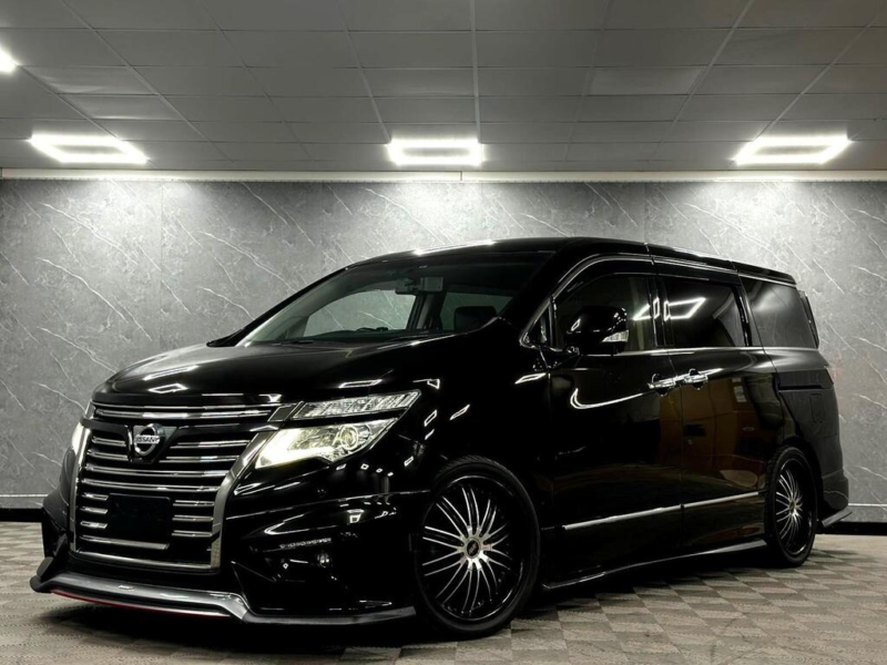 2015 Nissan Elgrand 3.5 Auto Highway Star Nismo V2 7 Seats in Black — image 1