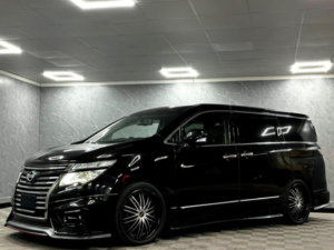 2015 Nissan Elgrand 3.5 Auto Highway Star Nismo V2 7 Seats in Black — image 3