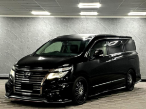 2015 Nissan Elgrand 3.5 Auto Highway Star Nismo V2 7 Seats in Black — image 4