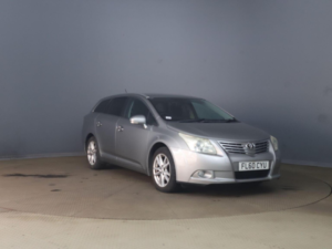 2010 Toyota Avensis 1.8 V-Matic Tr Tourer Multidrive Euro 5 5dr in Grey — image 3