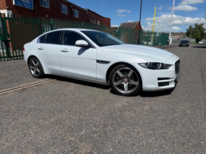 2017 Jaguar Xe 2.0d Prestige Auto Euro 6 (s/s) 4dr in White — image 3