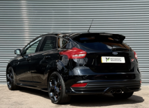 2016 Ford Focus 2.0 T Ecoboost St-3 in Black — image 4