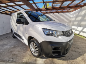 2022 Peugeot Partner