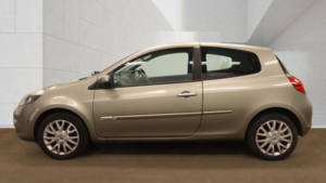 2009 Renault Clio 1.2 Tce Dynamique Euro 4 3dr in Beige — image 6
