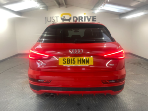 2015 Audi Q3 2.0 Tdi S Line SUV 5dr Diesel Manual Euro 6 (s/s) (150 Ps) in Red — image 4