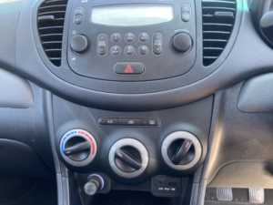 2012 Hyundai I10 1.2 Active in Silver — image 4