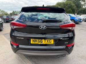 2016 Hyundai Tucson 2.0 Crdi Premium Se SUV 5dr Diesel Manual 4WD Euro 6 (185 Ps) in Black — image 6