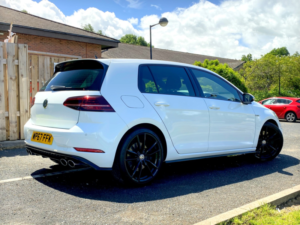 2017 Volkswagen Golf R 2.0 Tsi 310 DSG 5-Door 4motion - Fsh - Mk7.5 Model - 19inch Pretorias, Digital Dash - 54k - White in White — image 6