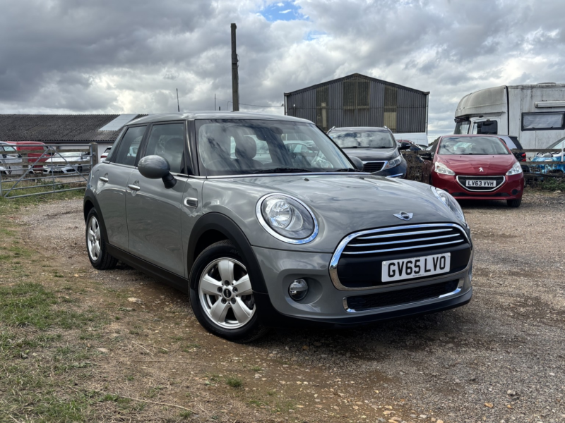 2015 MINI Hatch 1.2 5-Door Hatch One in Grey — image 1