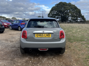 2015 MINI Hatch 1.2 5-Door Hatch One in Grey — image 6