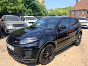 2017 Land Rover Range Rover Evoque Td4 Hse Dynamic in Black — image 5