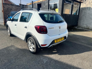 2020 Dacia Sandero Stepway 0.9 Tce Essential Euro 6 (s/s) 5dr in White — image 2