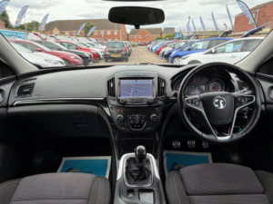 2016 Vauxhall Insignia 2.0 Cdti Sri Nav Euro 6 (s/s) 5dr in Silver — image 2
